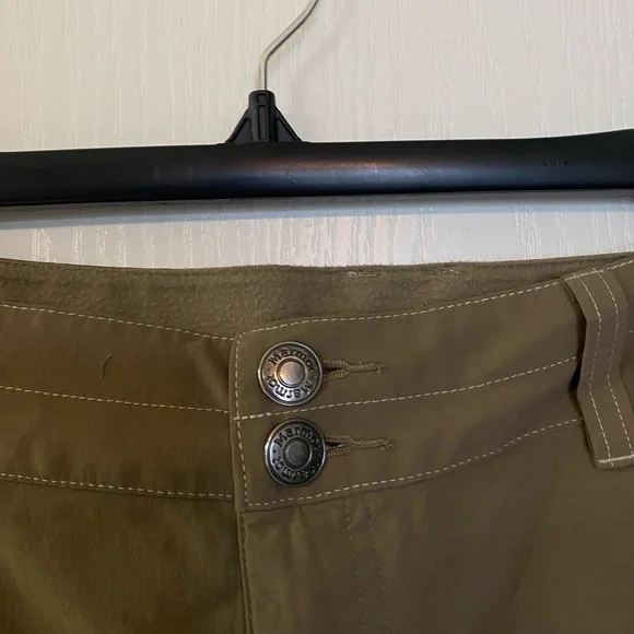 MARMOT SHORTS - perfect condition - Picture 3 of 6